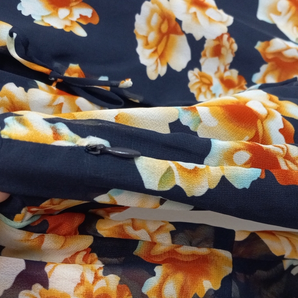 Betsey Johnson Floral Tie Back Dress Navy Size 4 - Picture 6 of 8